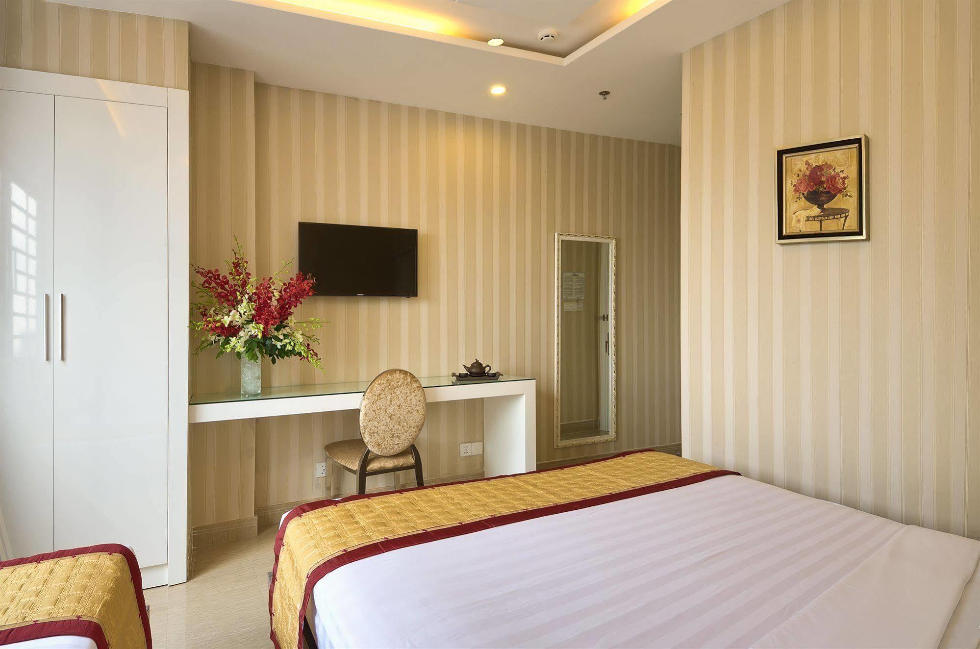 Hong Vina Hotel Хошимин Экстерьер фото